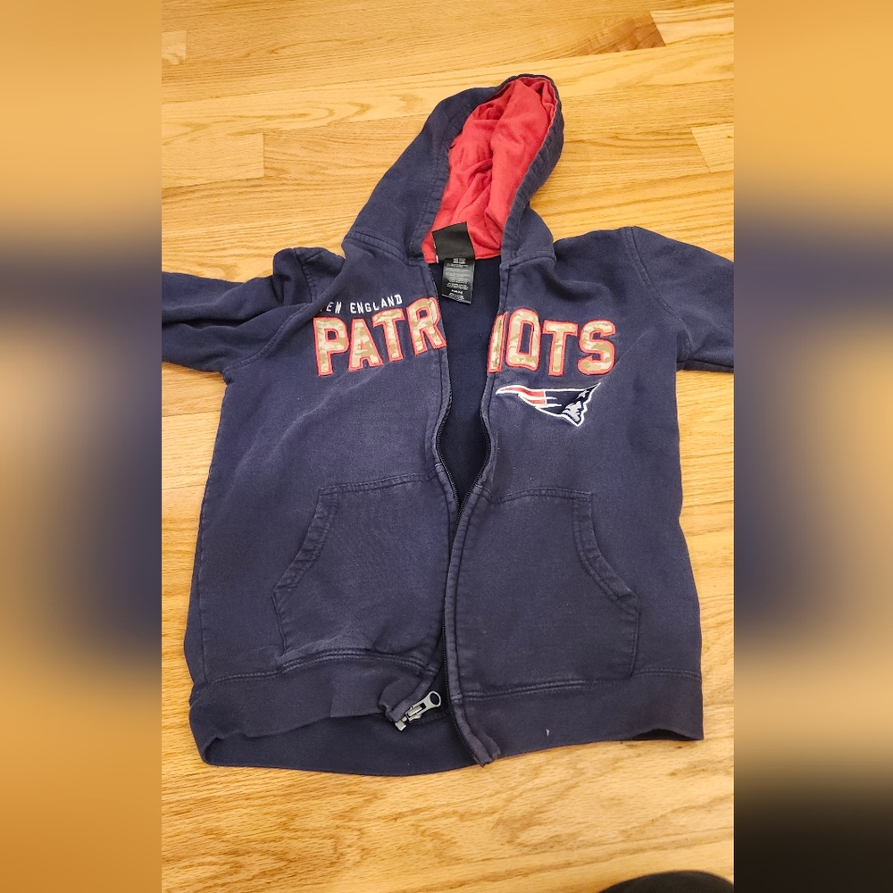 Patriots Zip Up Hoodie size 6 or 7